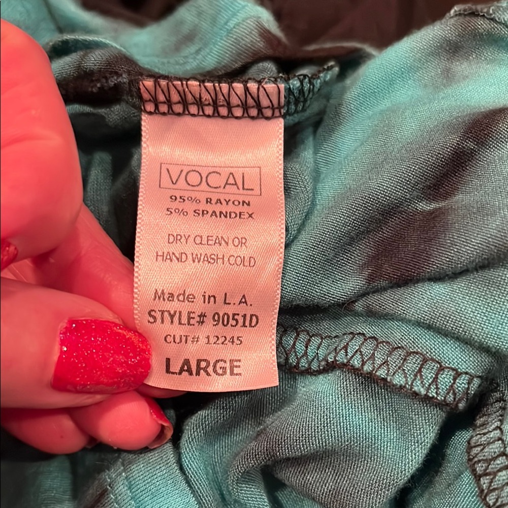 Vocal Black and Teal High-Low Dress - Picture 14 of 14